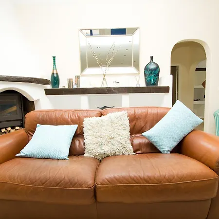 빌라 Lucy - By Az